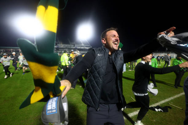 中村敬斗：08年曼联和钢巴的世俱杯比赛，让我彻底迷上C罗.