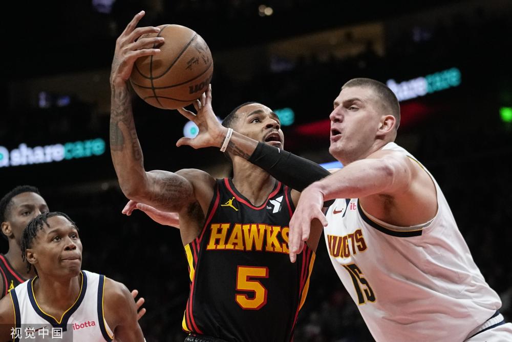 英冠利兹联VS桑德兰预测分析：利兹联人员相当齐整，只有前后场两名轮换球员缺席！.